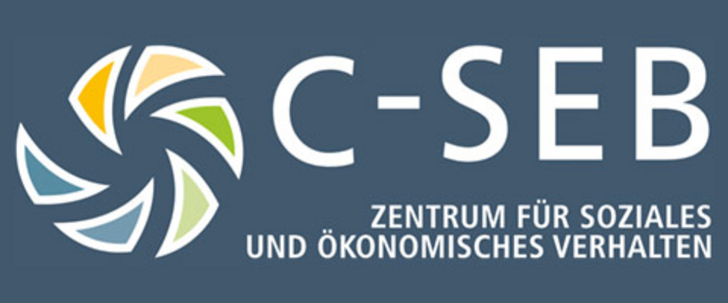 Logo des Exzellenzzentrums C-SEB: Spiralrosette aus sechs Dreiecken neben Schriftzug „C-SEB, Center for Social and Economic Behaviour, University of Cologne“