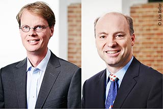 Zwei, zu in einem Bild zusammengesetze Nahaufnahmen der WiSo-Professoren Axel Ockenfels und Matthias Sutter