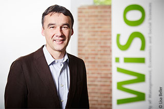 Portrait Prof. Dr  Matthias Pilz