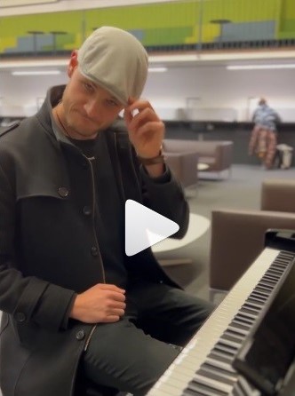 Screenshot Instagram-Video Klavier in der WiSo Kaffeebar